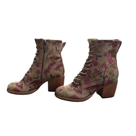 Patricia Nash Lace Up Boots - Picture 2 of 8